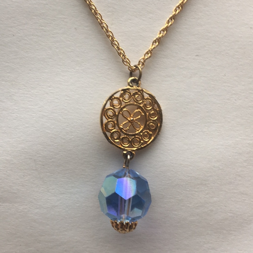 Crystal Necklace with gold chain